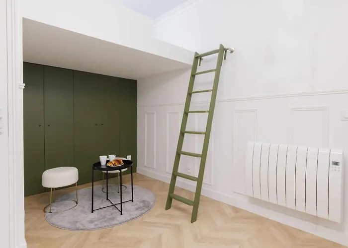 Апартаменты Charming And Peaceful - 2p - Pigalle